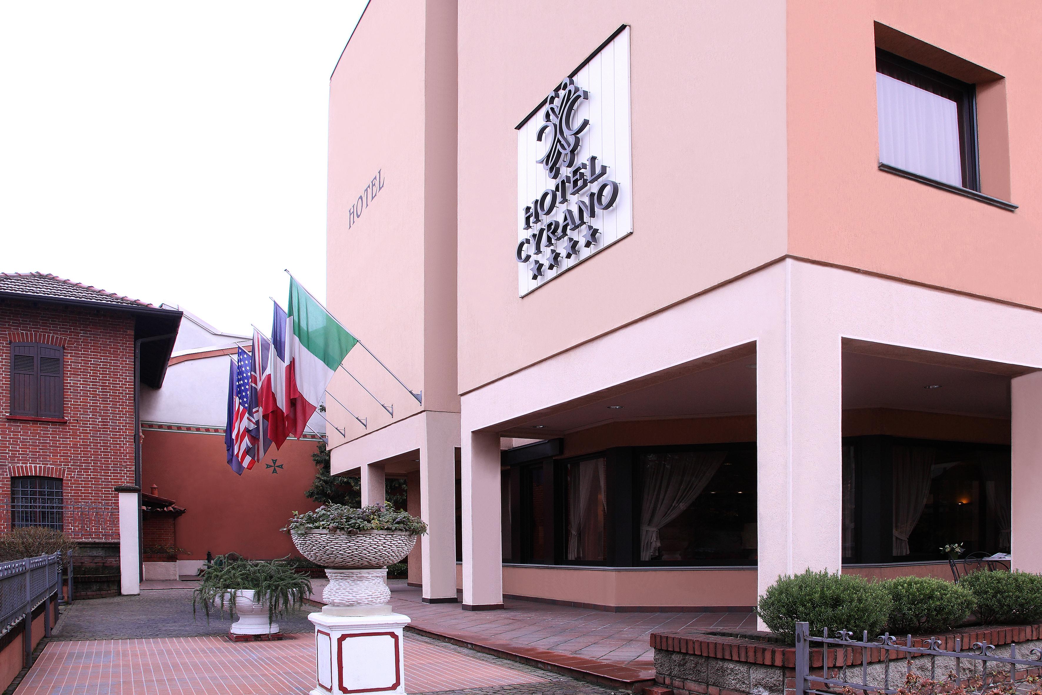 Hotel Cyrano Saronno Exterior foto